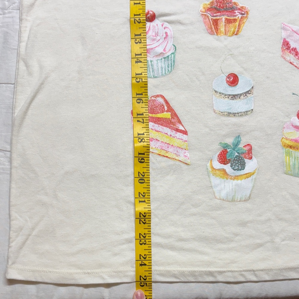 Vinyl Threads Women's XL Sweet Treats Graphic T-Shirt, Cream NWT‎ - Picture 6 of 7